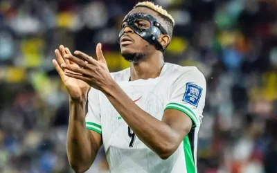 Osimhen, Nijerya-Demokratik Kongo maçında sakatlandı ve göz yaşları içinde saha kenarına geldi.