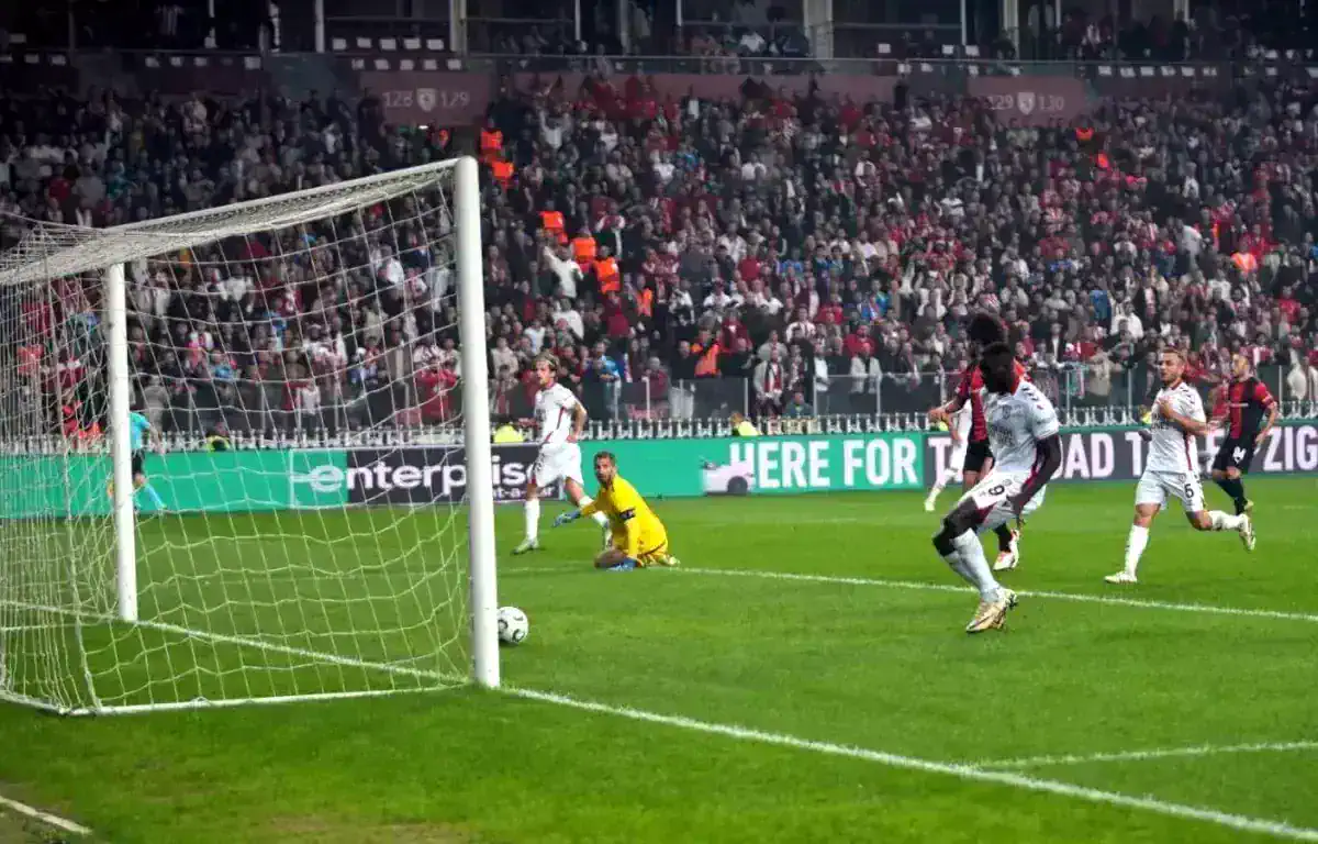 uefa-konferans-ligi-samsunspor-1-hamrun-0-ilk-19226941_amp.jpg
