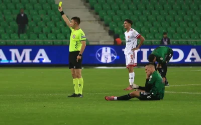 Sakaryaspor ile Ümraniyespor 1-1 berabere kaldı