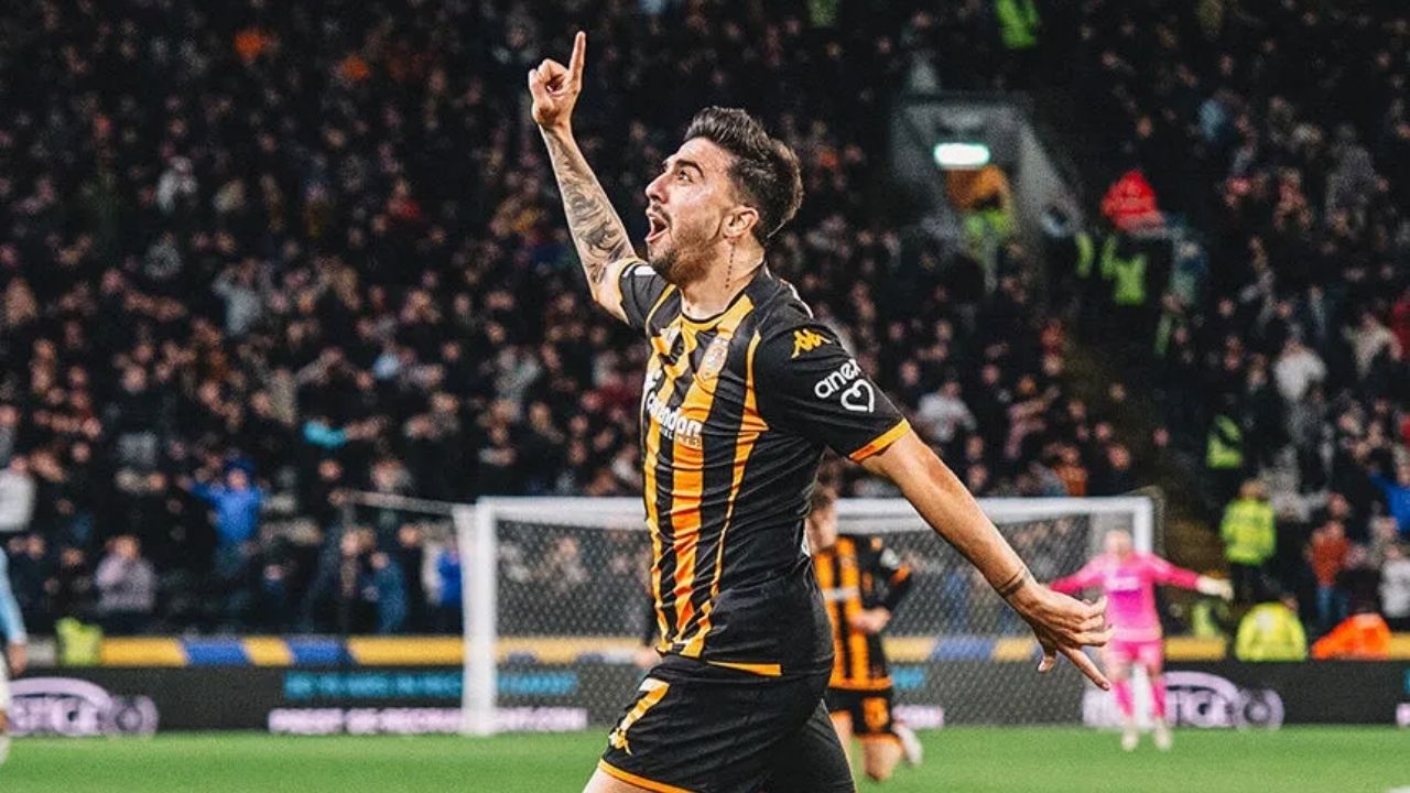 Hull City, Wrexham’ın yenilmezlik serisini sonlandırdı ve Play-Off potasına yükseldi