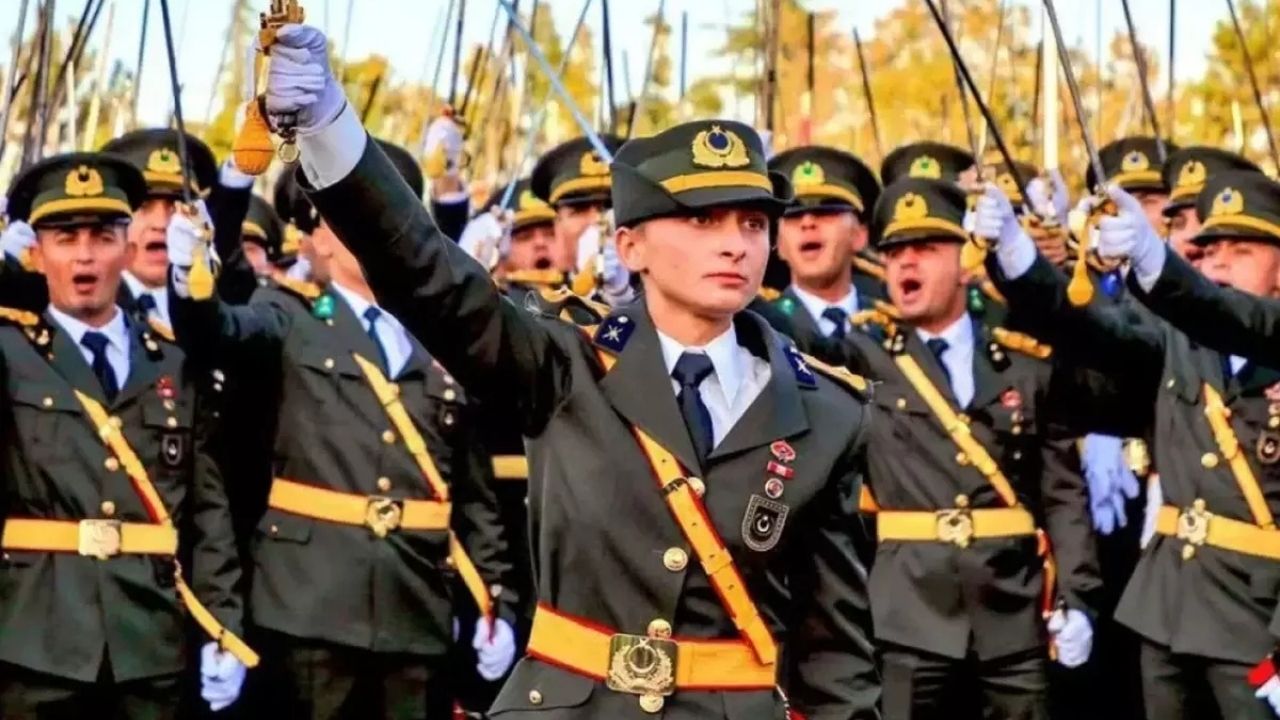 Mahkeme, Kara Harp Okulu Teğmenlerinin Disiplin Cezasını Onadı