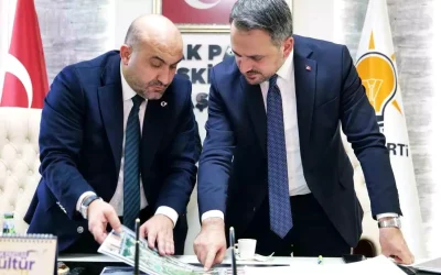 Eminoğlu, Gençlik ve Spor Bakan Yardımcısı, AK Parti Eskişehir Teşkilatı ile görüştü.