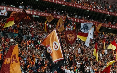 Galatasaray’ın Sevgilisi Taraftardan Ayrılıyor